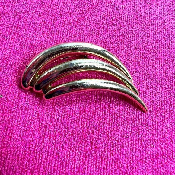 Piscitelli Dragon Claws Brooch  - Picture 1 of 6
